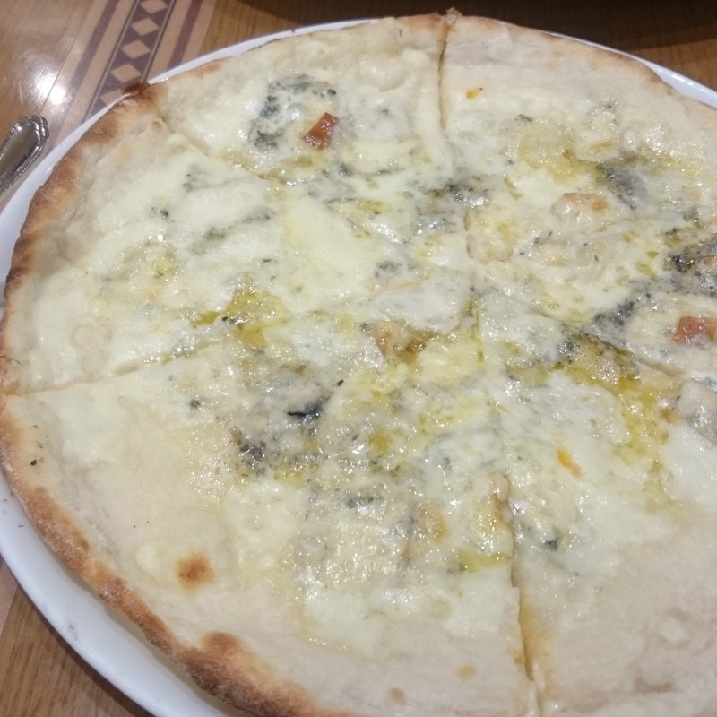 フォルマッジ ピッツァ(ペッシェドーロ イオンモール幕張新都心店 )