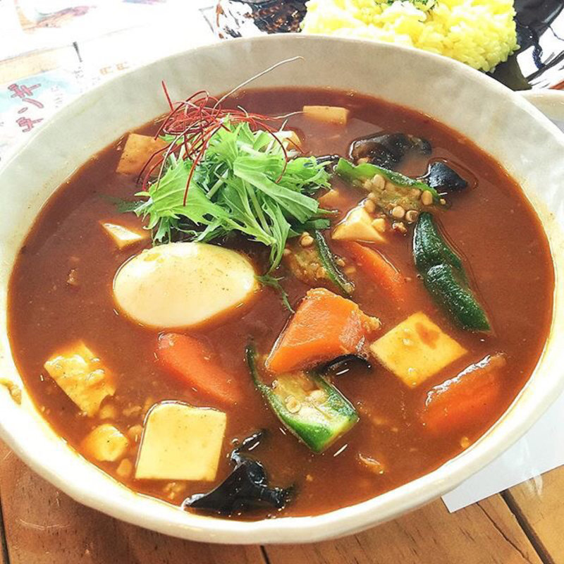 納豆キーマトーフのスープカレー(トムトムキキル)