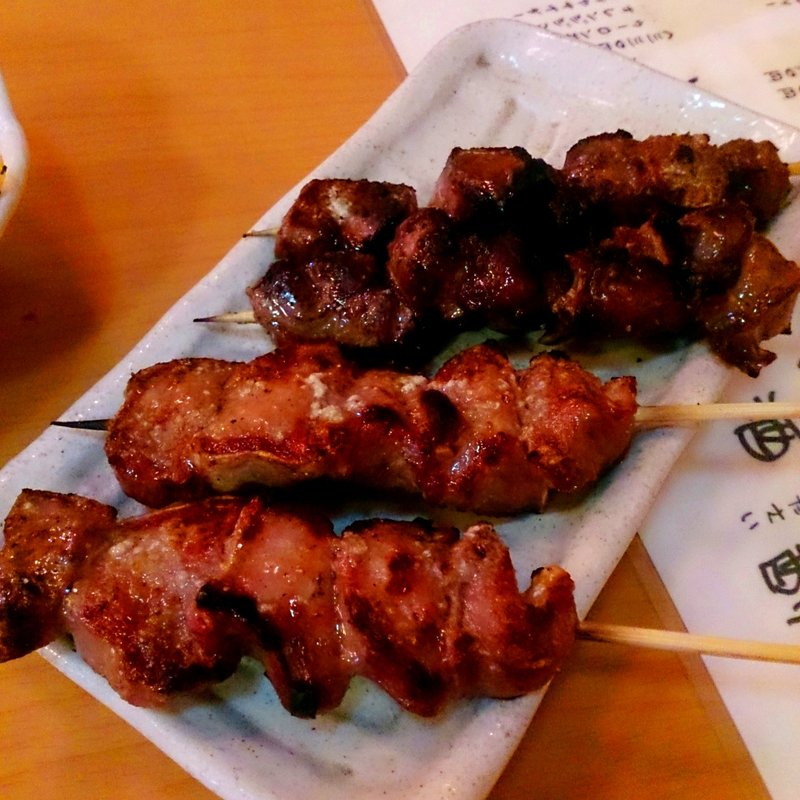 ハツとタン(もつ焼酒場 豚坊)