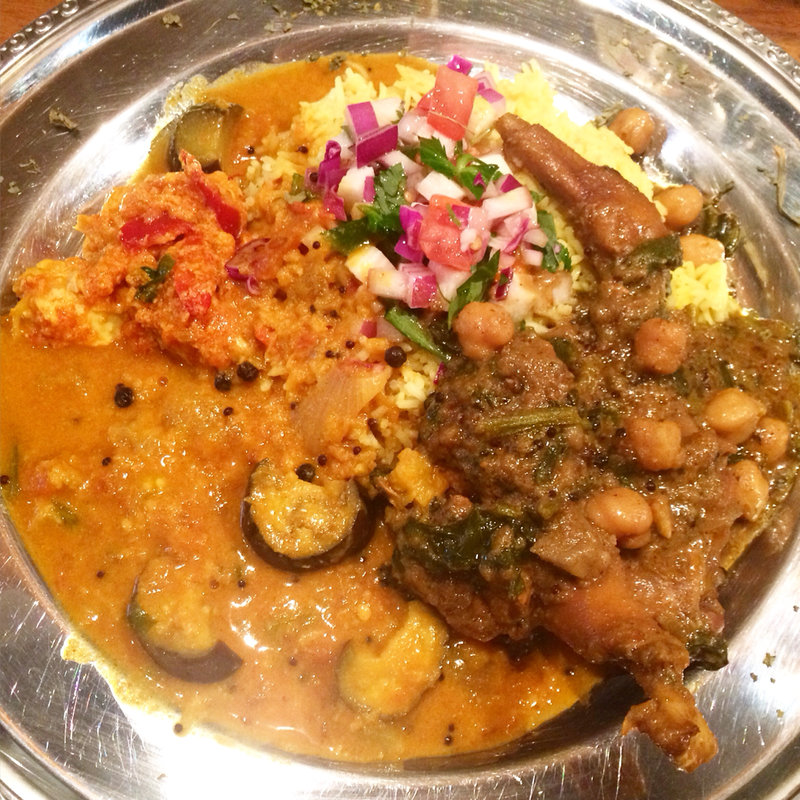 ランチプレート(老鶏とひよこ豆の親子カレー 他)(カリケンミコノス)