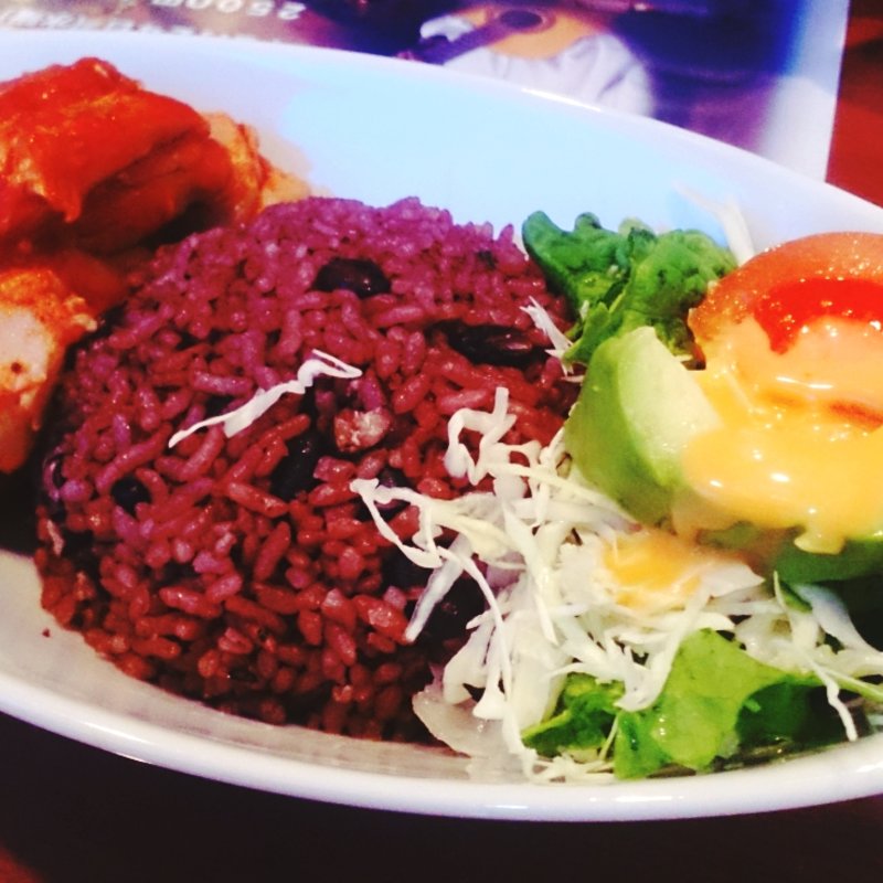 チキンのトマト煮込み(CAFE LA VIDA （カフェ ラ ヴィーダ）)