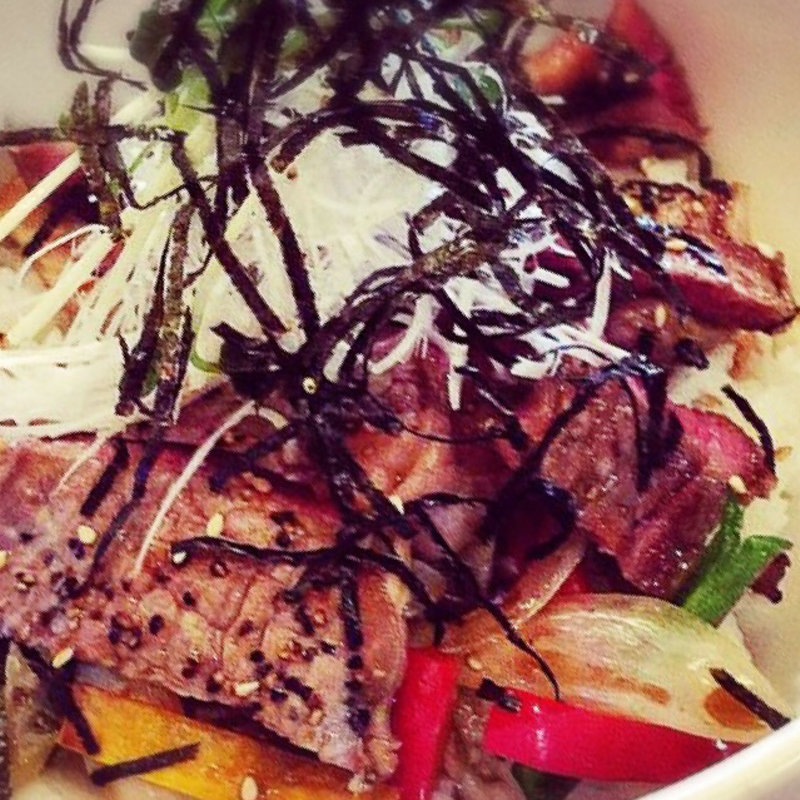 ステーキ丼(Trattoria MiSHiN トラットリアミシン)