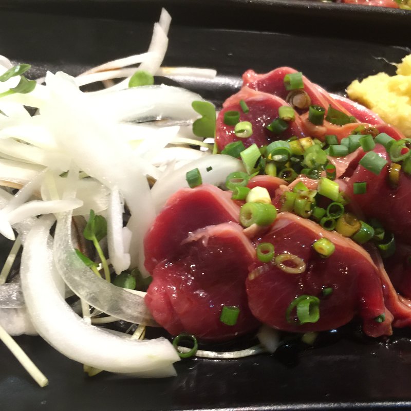 地鶏刺(夢市門 博多店)