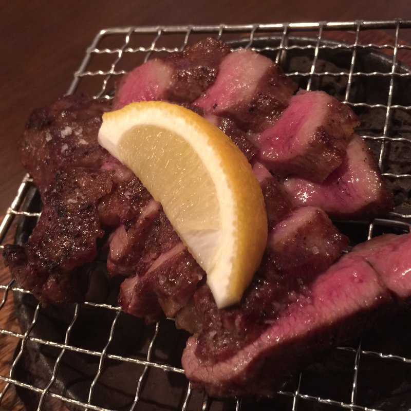 牛タン厚切炭火焼(夏火鉢)