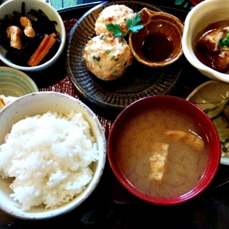 豆腐と鶏ひき肉のハンバーグランチ(cafe 紅)