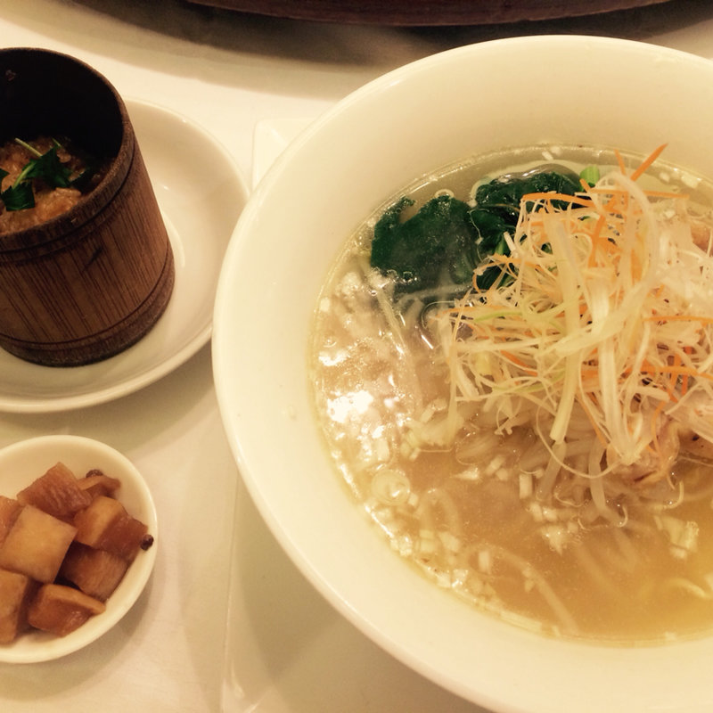 鶏入りつゆソバ(天厨菜館 渋谷店 （テンツウサイカン）)