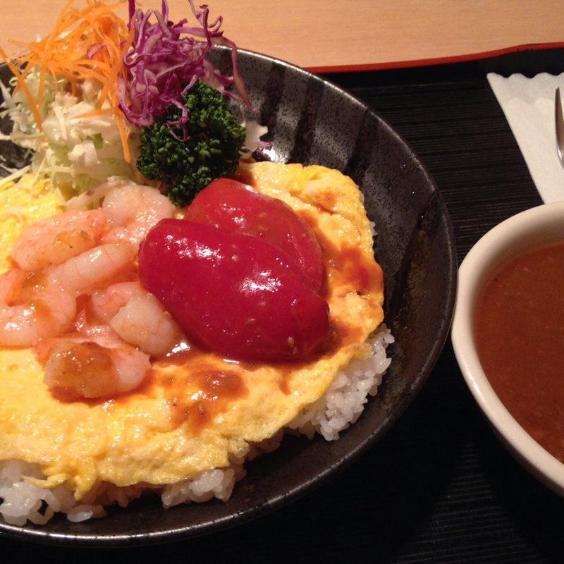 海老トマト卵カレー(黒んぼ食堂)