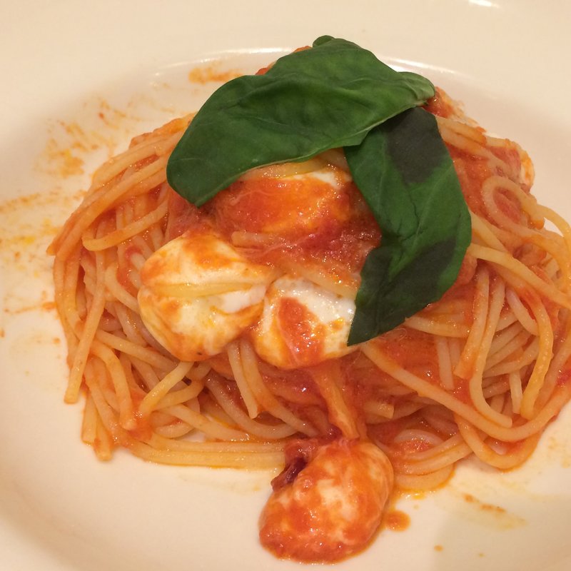 モッツァレラチーズのトマトソースパスタ(アフタヌーンティー・ティールーム 阪急西宮ガーデンズ)