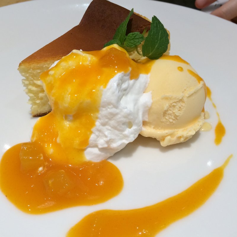 チーズケーキ(ヘルシンキ・ベーカリー （Helsinki Bakery）)