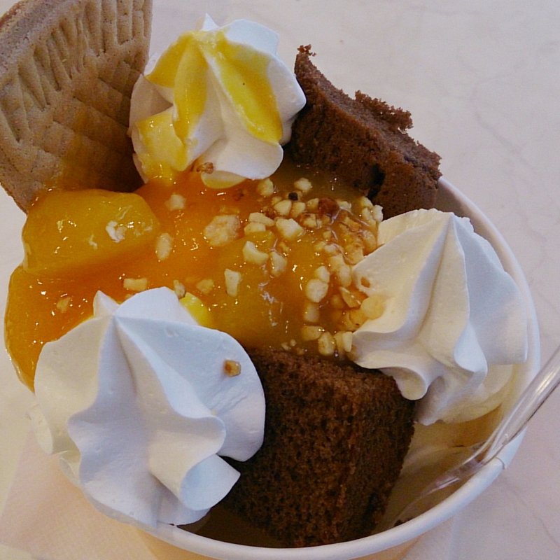 マンゴーパフェ(クレープクレープ 三井アウトレットパーク多摩 南大沢店 （Crepe Crepe）)