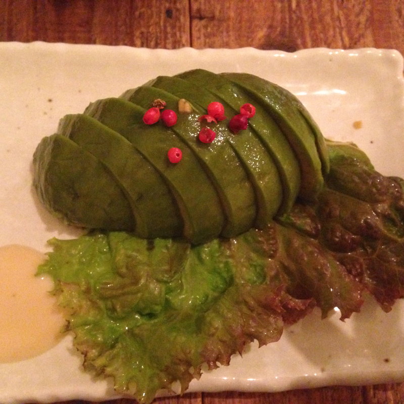 漬けアボカドのお刺身(野菜と自然派ワイン食堂 harukucchii)
