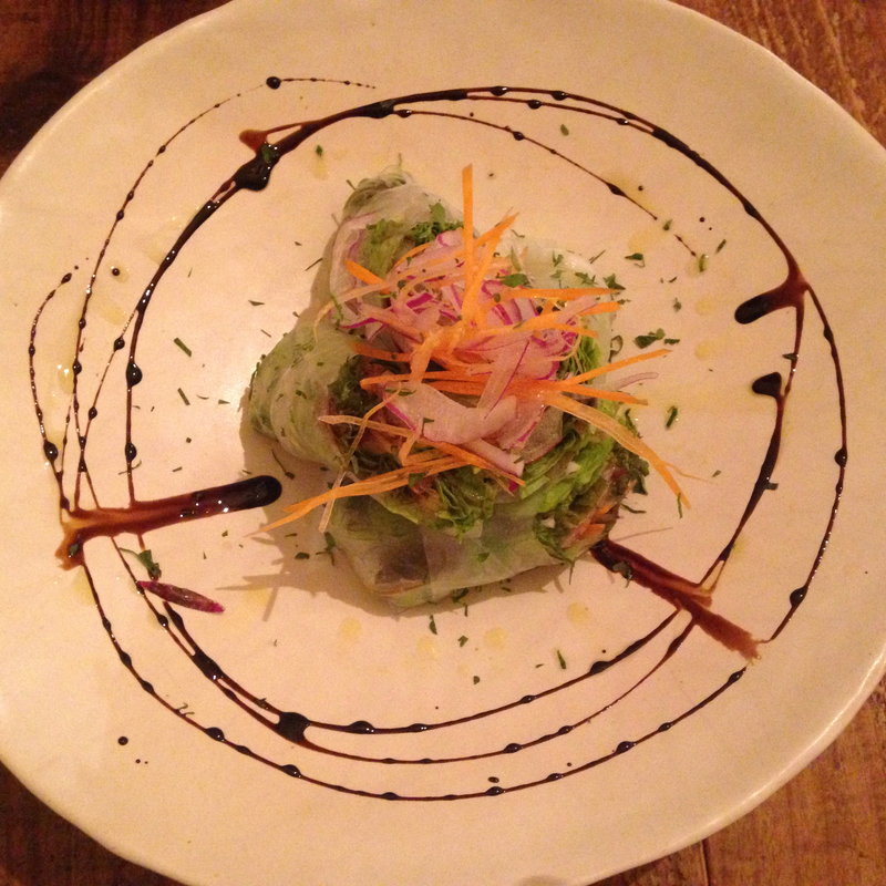 生春巻き 苺のバルサミコソース(野菜と自然派ワイン食堂 harukucchii)