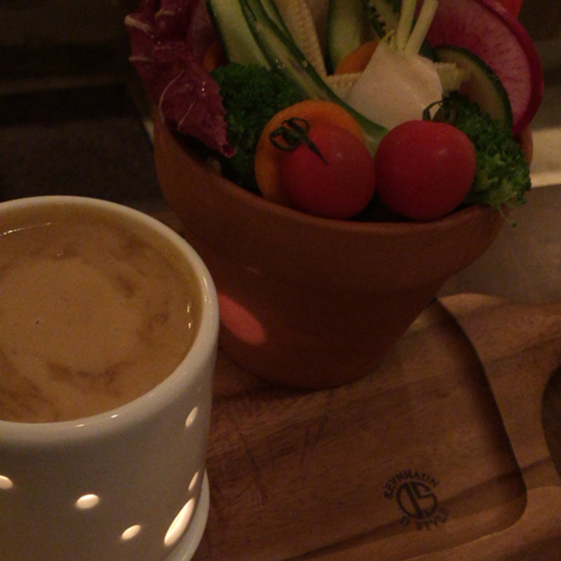 いろどり野菜のバーニャカウダ(Saka's Trattoria? WAIGAYA 西新宿店 （サカズ トラットリア ワイガヤ）)
