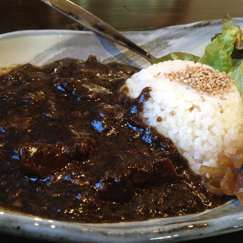 牛すじ黒カレー(アンモナイト)