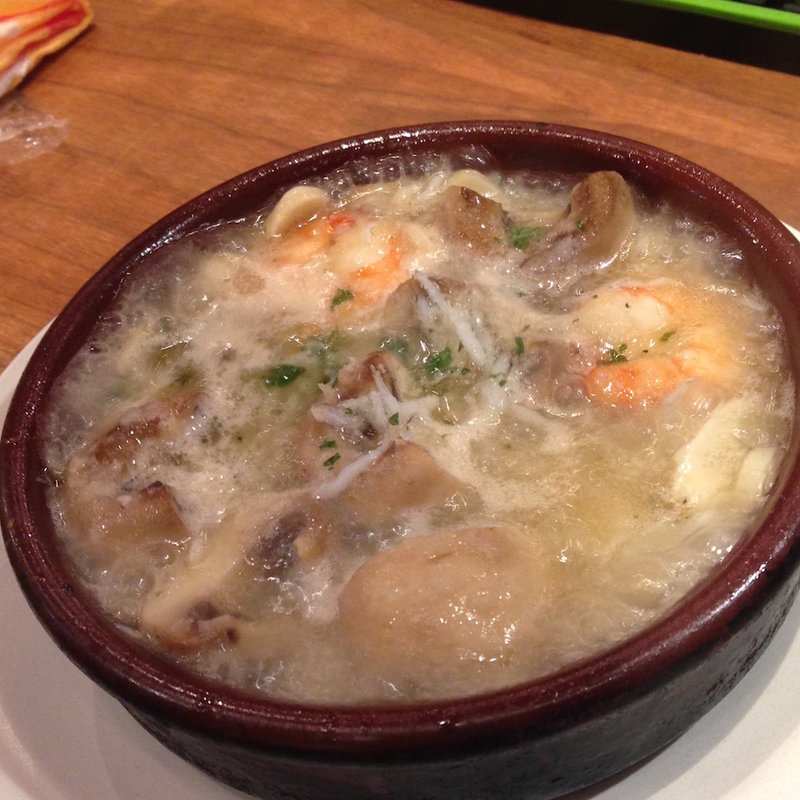 欲張りMIXアヒージョ(ハモネリア ベジョータ ギョクロ)