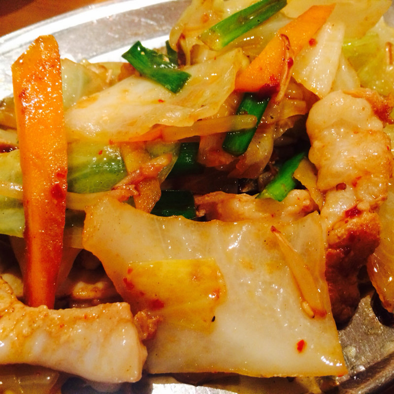 ホルモン炒め(立飲みカドクラ)