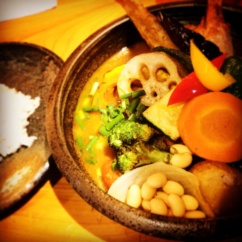 チキンと一日分の野菜20品目(Rojiura Curry SAMURAI. 下北沢店)