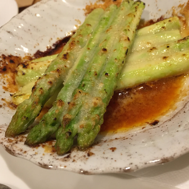 グリーンアスパラのパルメザンチーズ焼き(江坂)