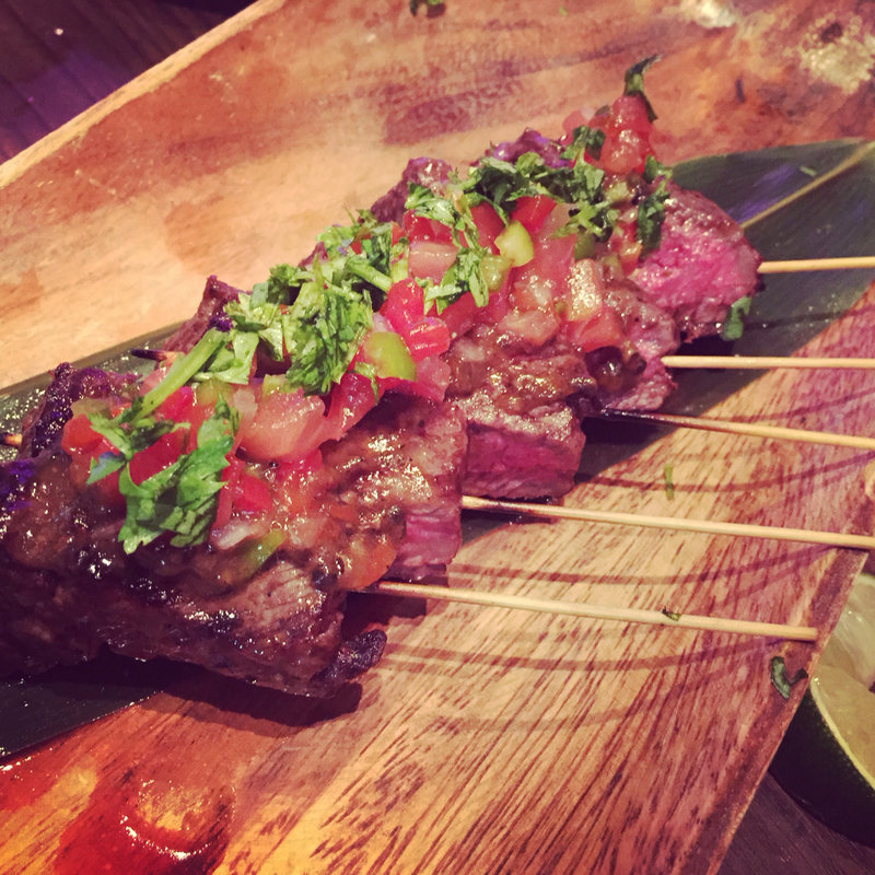 国産牛のステーキピンチョス サルサ添え(フラワーズコモン （FLOWERS Common）)