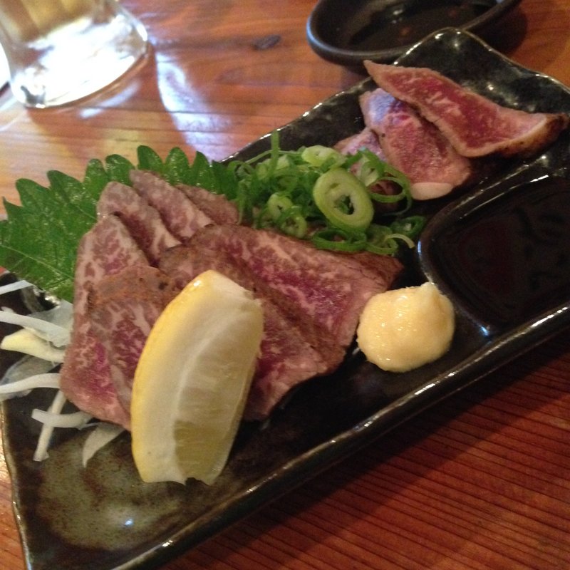 和牛タタキ(串まる )