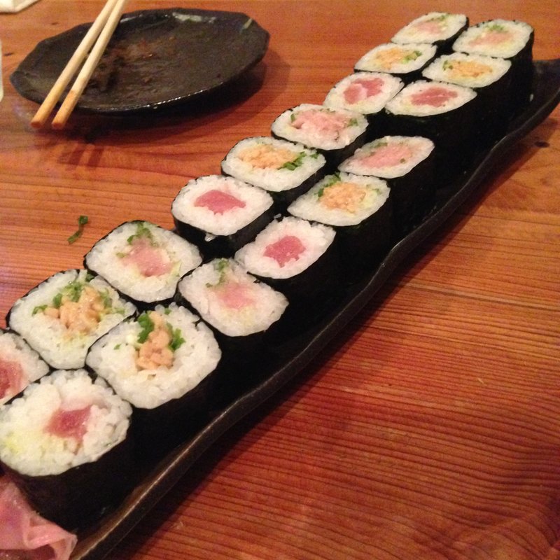 ネギトロ巻き、鉄火巻き、納豆巻き(串まる )