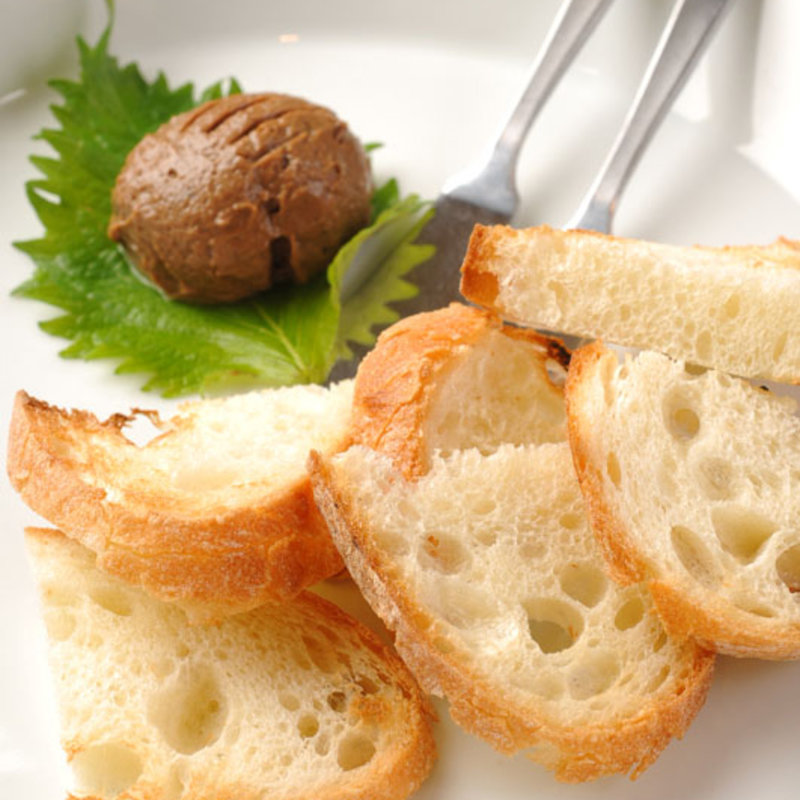 手作りレバーパテ バケット添え(一羽　軍鶏・鶏料理)