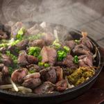 薩摩産種鶏モモ肉の黒焼き(柚月 千葉駅前店 （yuzuki）)