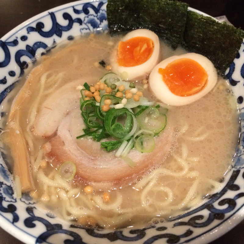 豚骨魚介塩ラーメン(斑鳩)