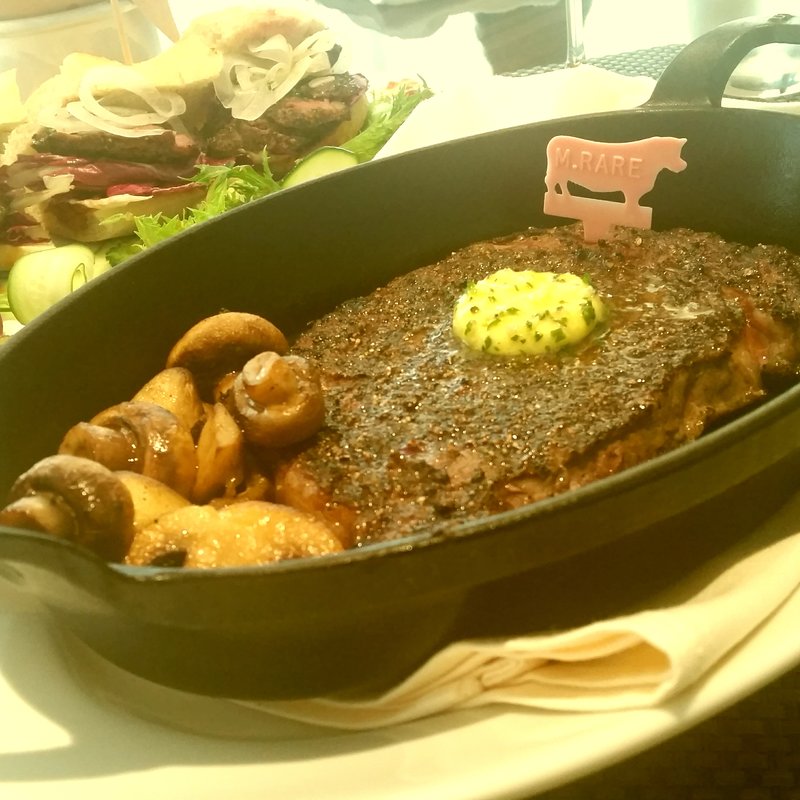 グルメが集まる赤坂で見つけたお肉ランチ集めました