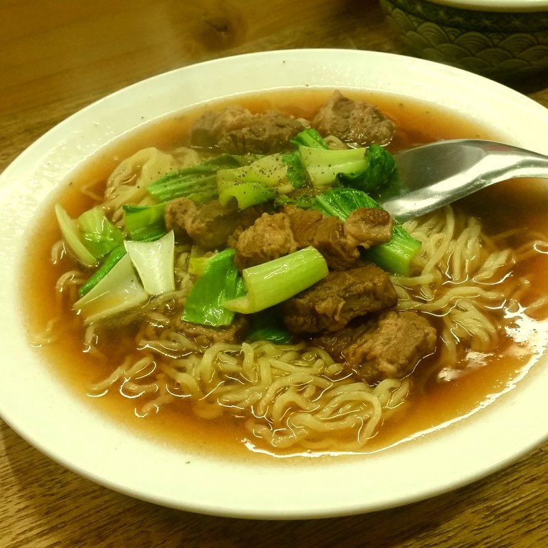 ラーメン(餃子荘ムロ)