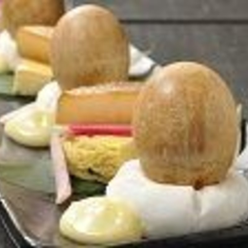 薫製卵(炭火炙り焼と地酒　いぶしぎん 千葉店 )