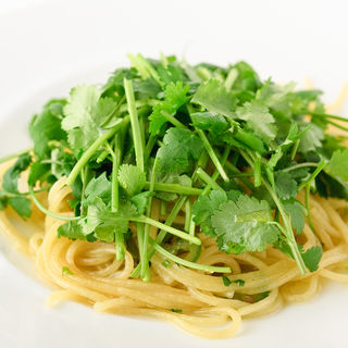  季節野菜のペペロンチーノ　スパゲッティ　(イタリア料理 インコントロ)