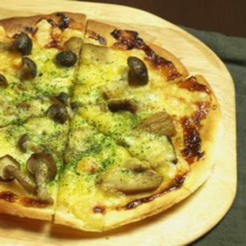 キノコの味噌風味ピザ(バー B24 千葉中央)