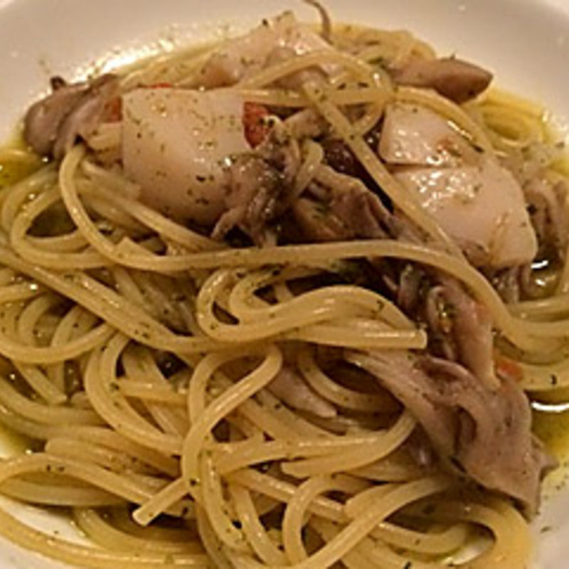 帆立とキノコのジェノベーゼソースパスタ(S-46 Beer Market)