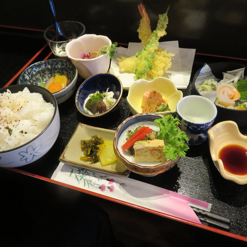 つる御膳(はなのつるえ )