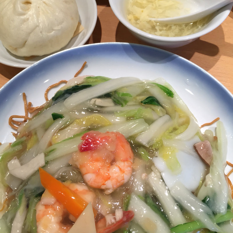 ランチ(551蓬莱 「飲茶CAFE」伊丹空港店（南ターミナル） （ゴーゴーイチホウライ）)