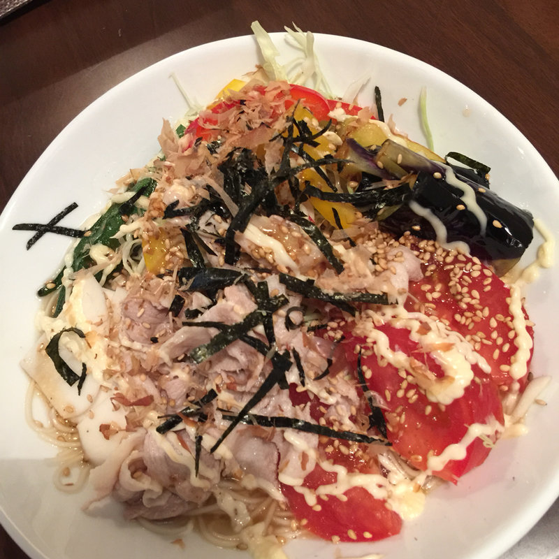 豚しゃぶと夏野菜のサラダそうめん(オレノオレ )