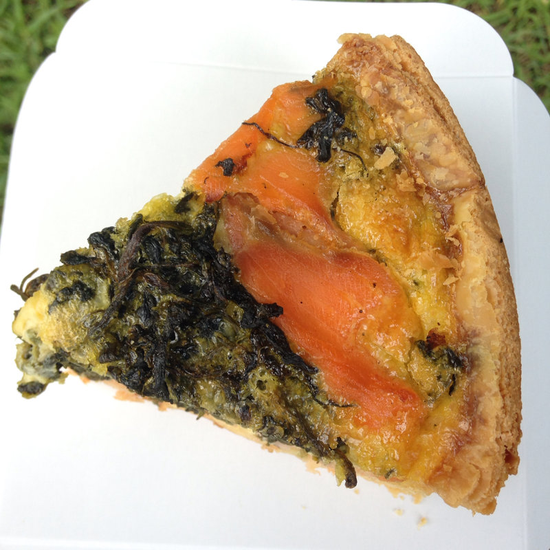 キッシュ・サーモンエピナ(オー バカナル 東山 （AUX BACCHANALES）)