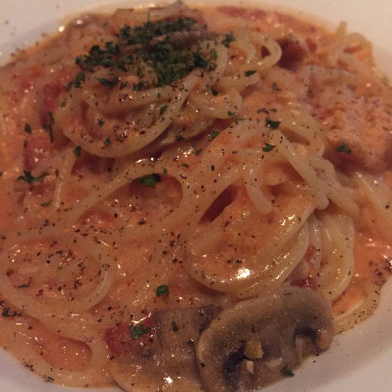 スモークサーモンのトマトクリーム(燻製 BAR オリオン)