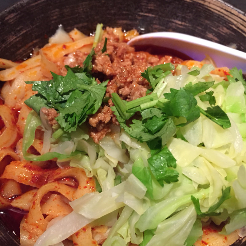 油撥刀削麺(張家 代々木店 （チョウヤ）)