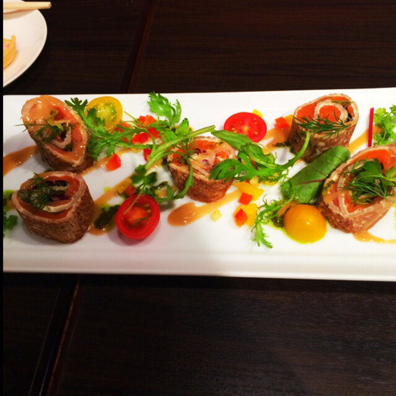 サーモンのそば粉のガレット包み(俺のフレンチ・イタリアン OMORI （【旧店名】俺のフレンチ・イタリアン JAZZ OMORI）)