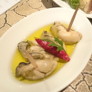 牡蠣のオリーブ漬け(Maru Go)