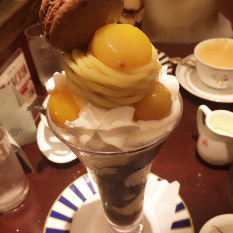 マカロンパフェ マロン(銀座みゆき館 銀座3丁目店)