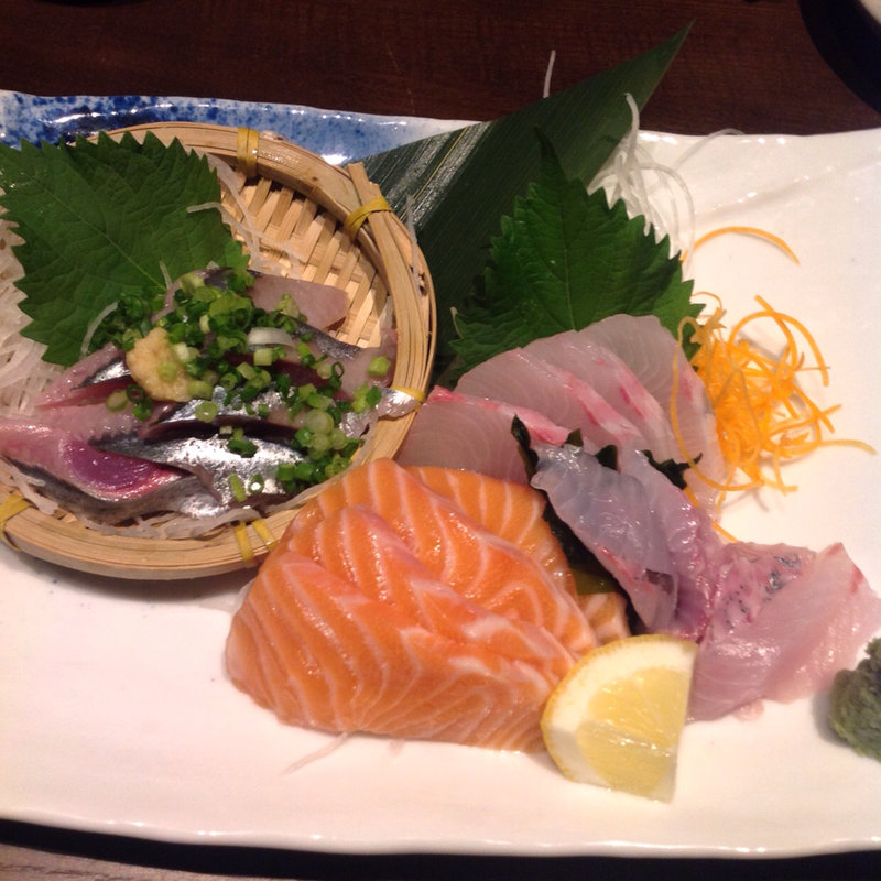 刺身の盛り合わせ(産直創作鮮魚 厨 一里)