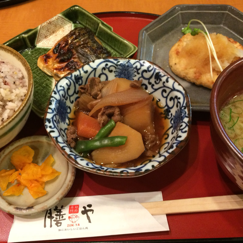 バランス・健康・和のお膳(膳や ホワイティ梅田店)