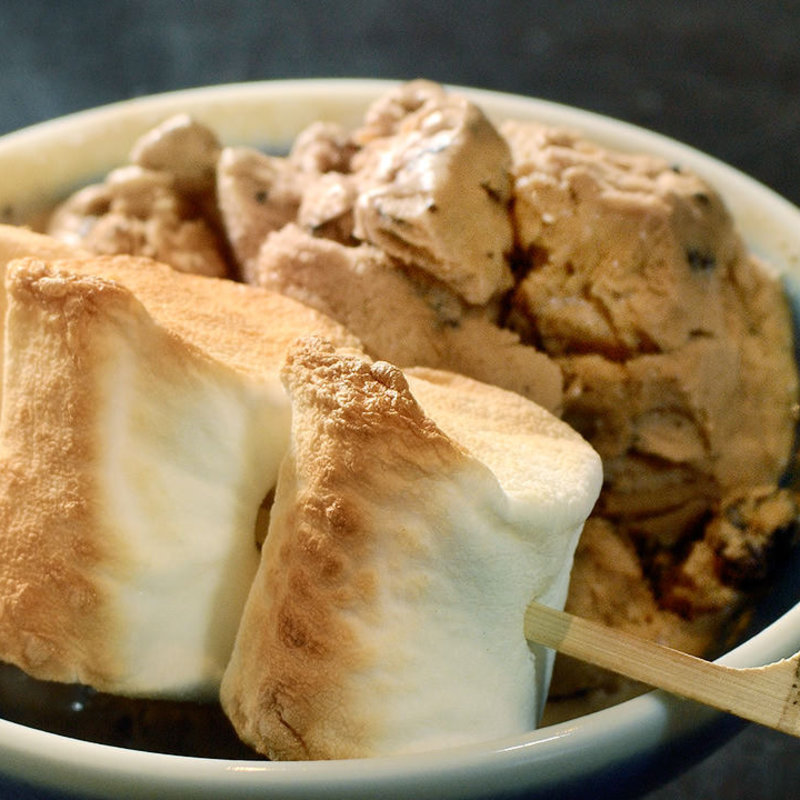 焼きマシュマロとエスプレッソ(いなせや幸蔵)