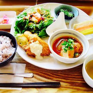 三重県のランチ通に聞く健康的な栄養バランスの良いランチBEST10