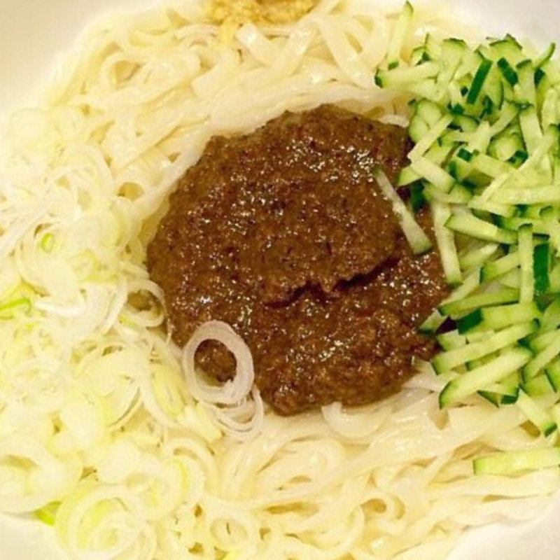 じゃじゃ麺中盛り(じゃじゃおいけん)