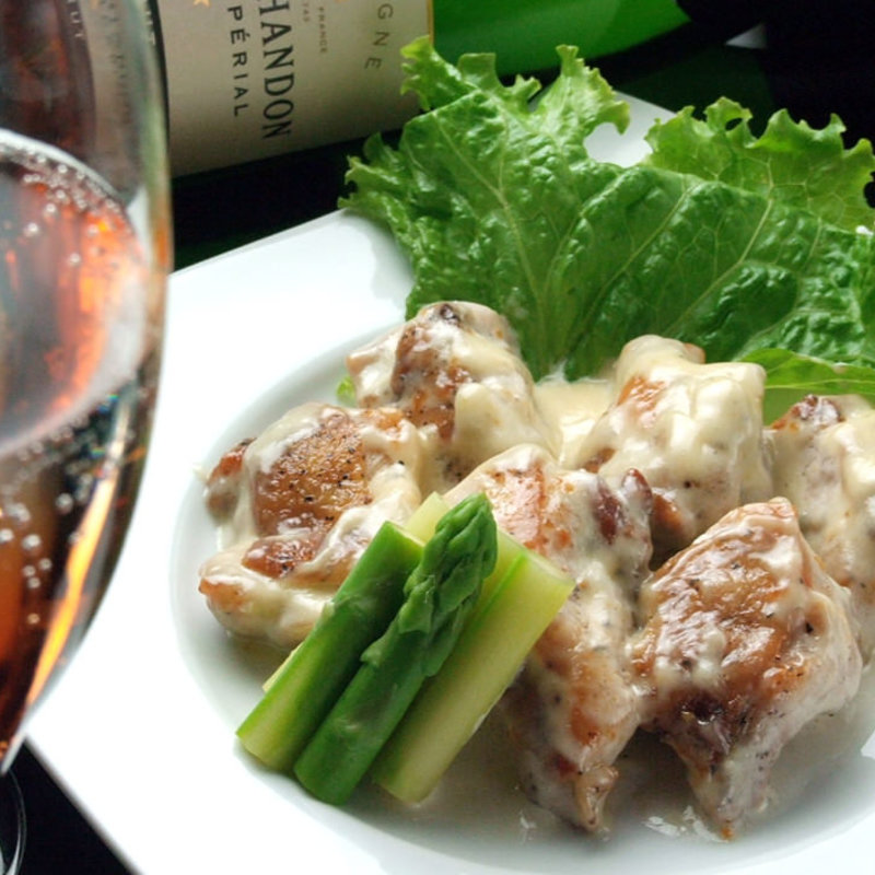 アスパラ＆チキン　ゴルゴンゾーラソース(6sense千葉駅前店)