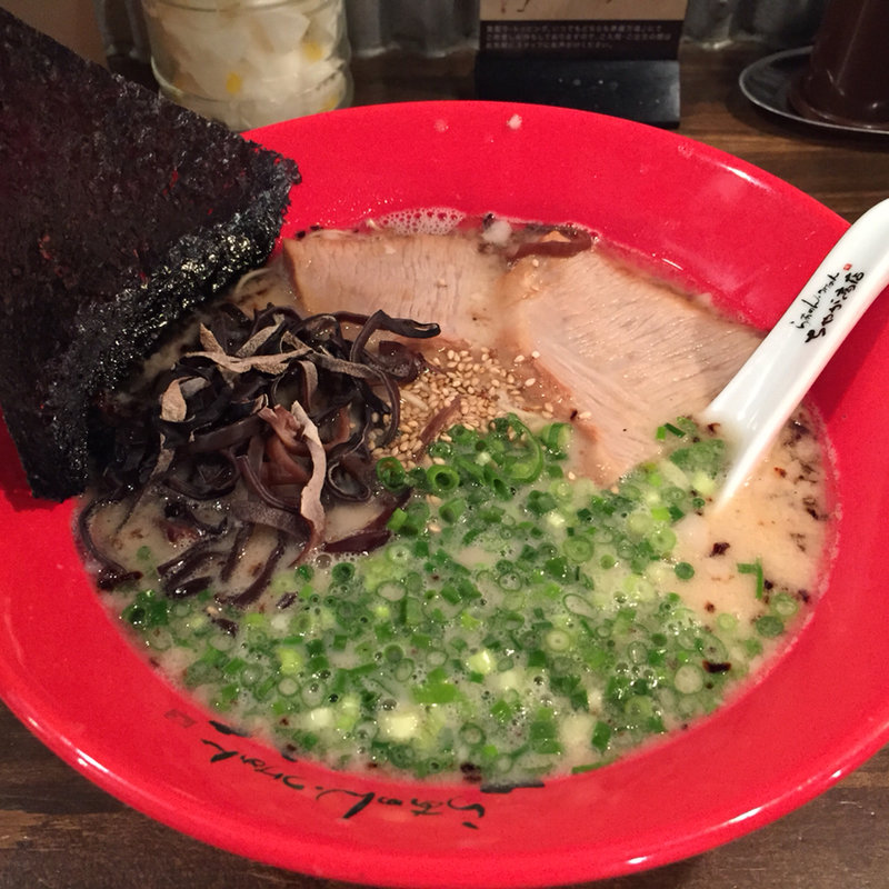 ちゃがらぁめん(熟成豚骨)　並盛(ちゃが商店)